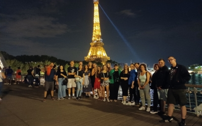 Erstaunliche Erlebnisse in Frankreich: Kursfahrt nach Caen und Paris
