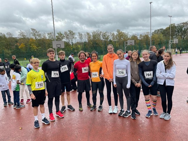 Das Leibniz-Gymnasium beim Röntgenlauf 2023