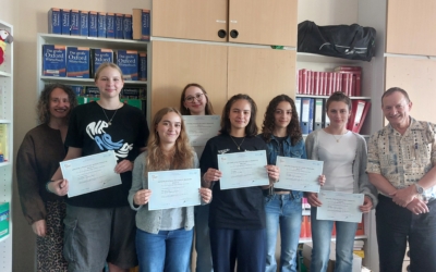 Félicitations chaleureuses aux élèves!